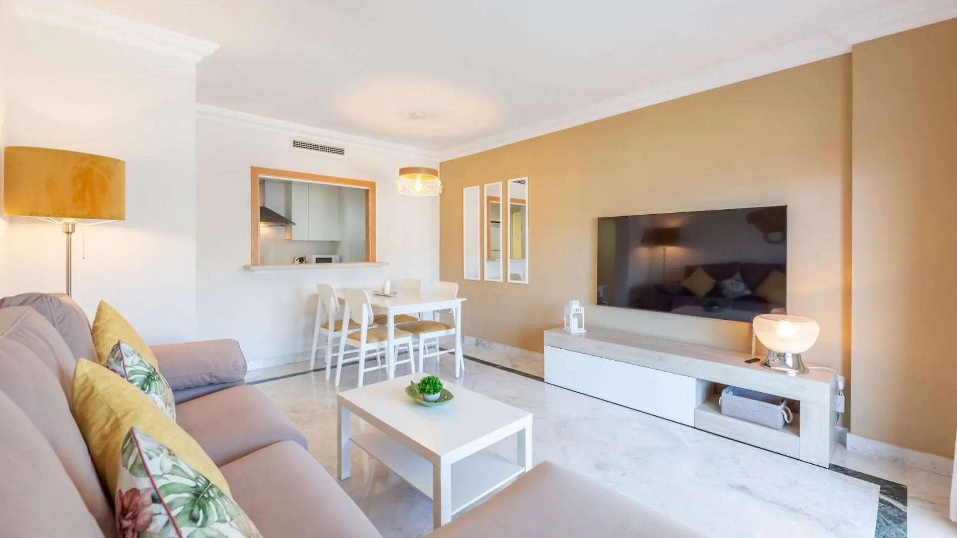 Apartamento Marina Banus Ll Marbella 0*,  Spain